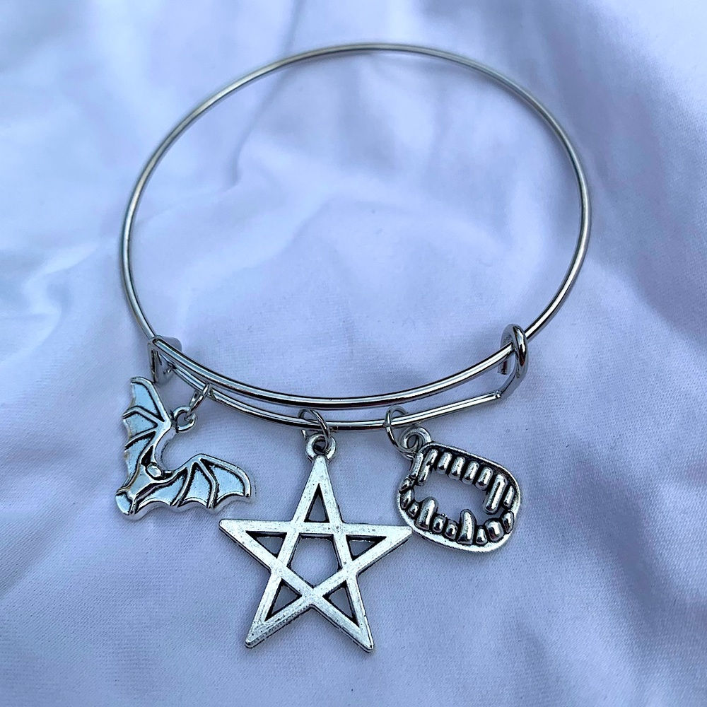 Brand New! Handmade! Adjustable Charm Bangle Bracelet!